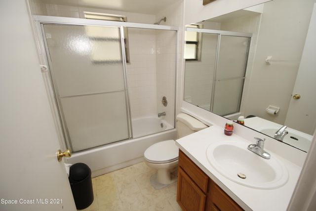 934 Colonial Avenue SE, Palm Bay, FL 32909