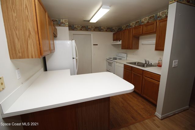 934 Colonial Avenue SE, Palm Bay, FL 32909