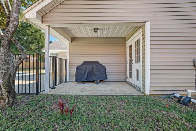 62 Shalimar Drive, Shalimar, FL 32579