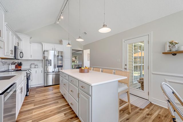 62 Shalimar Drive, Shalimar, FL 32579