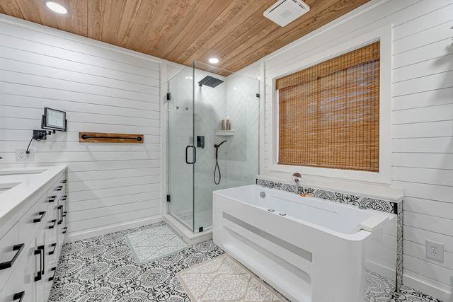 62 Shalimar Drive, Shalimar, FL 32579