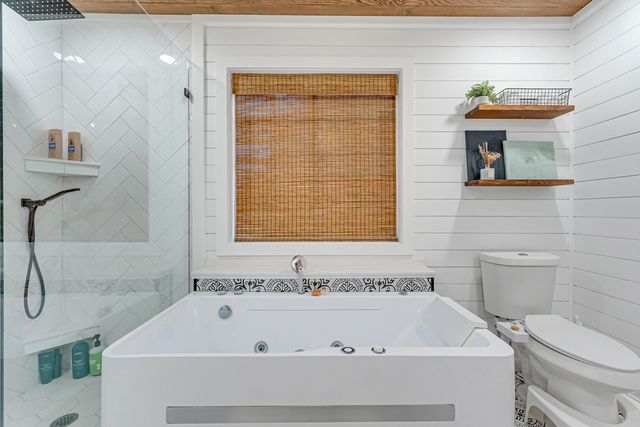 62 Shalimar Drive, Shalimar, FL 32579