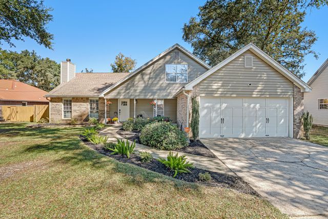 62 Shalimar Drive, Shalimar, FL 32579