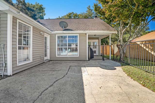 62 Shalimar Drive, Shalimar, FL 32579