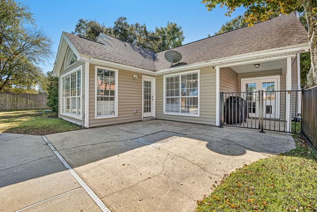 62 Shalimar Drive, Shalimar, FL 32579