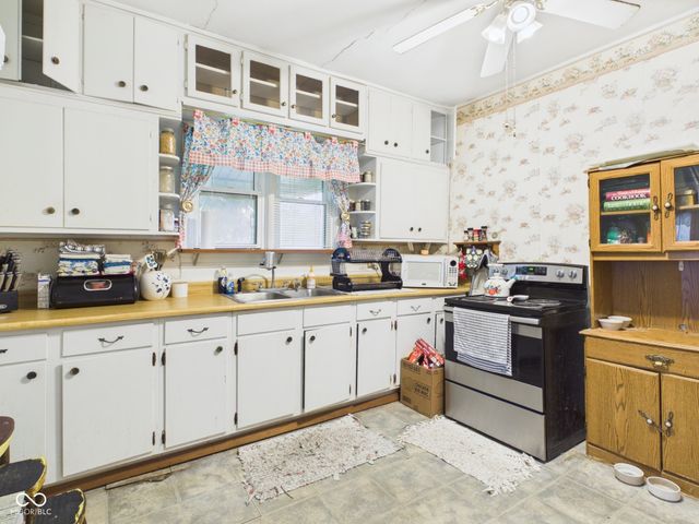 15024 W 5th Street, Daleville, IN 47334