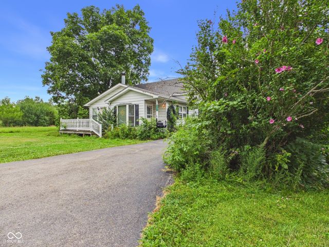 15024 W 5th Street, Daleville, IN 47334