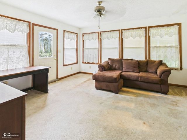 15024 W 5th Street, Daleville, IN 47334