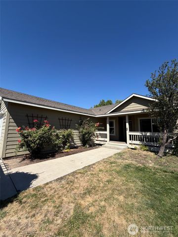 106 N Benton Street, Kittitas, WA 98934