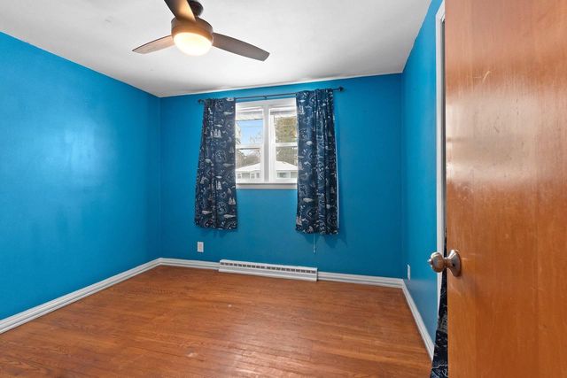 2412 N MORRISON STREET, Appleton, WI 54911