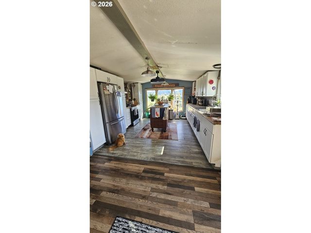 4930 S Hwy101, Tillamook, OR 97141