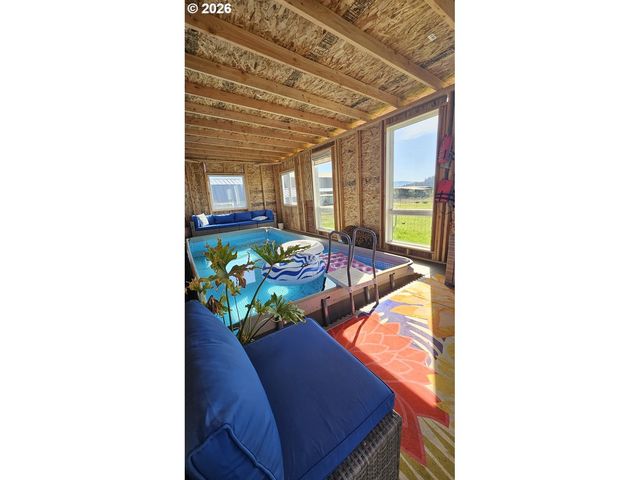 4930 S Hwy101, Tillamook, OR 97141