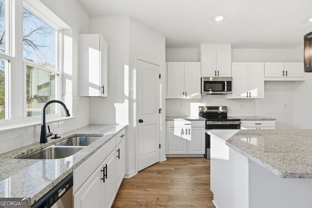 5708 Schelton Place SE, Mableton, GA 30126