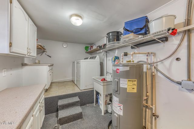 529 Jonesboro Road, Piney Flats, TN 37686