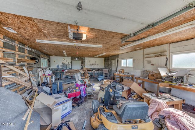 529 Jonesboro Road, Piney Flats, TN 37686