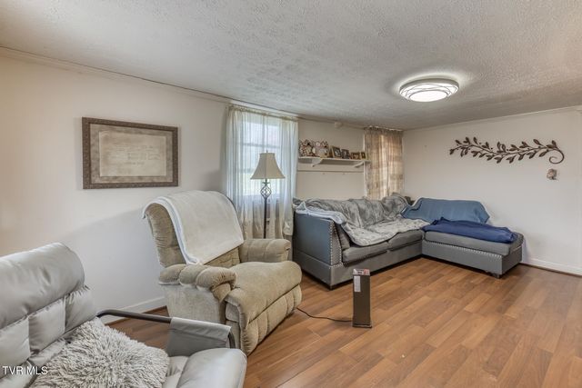 529 Jonesboro Road, Piney Flats, TN 37686