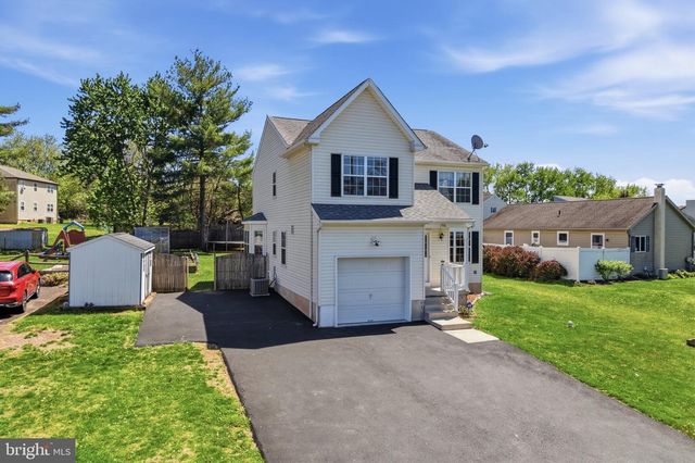 296 ALDERFER RD, Harleysville, PA 19438
