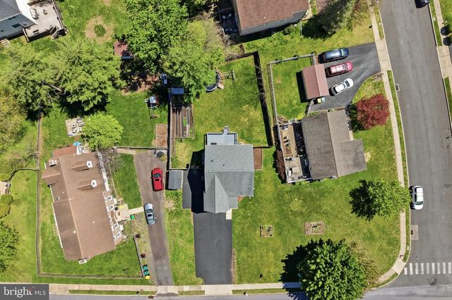 296 ALDERFER RD, Harleysville, PA 19438