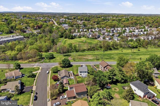 296 ALDERFER RD, Harleysville, PA 19438