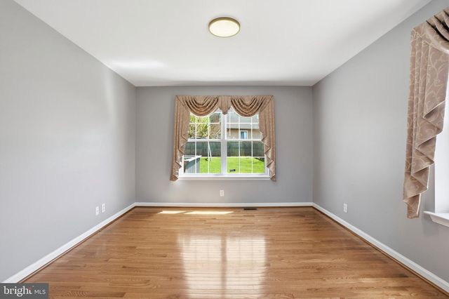 296 ALDERFER RD, Harleysville, PA 19438