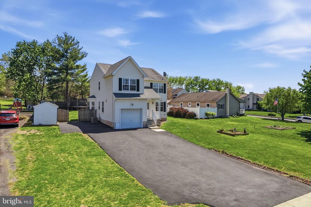 296 ALDERFER RD, Harleysville, PA 19438