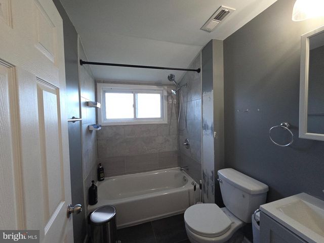 2863 NAUTILUS RD, Philadelphia, PA 19154