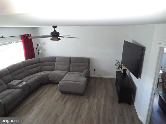 2863 NAUTILUS RD, Philadelphia, PA 19154