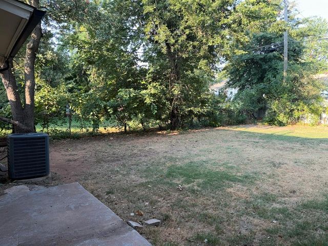 3601 Parkwoods Lane, Oklahoma City, OK 73110