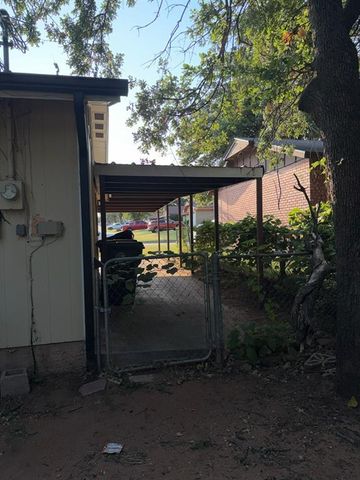 3601 Parkwoods Lane, Oklahoma City, OK 73110
