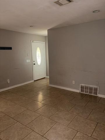 3601 Parkwoods Lane, Oklahoma City, OK 73110