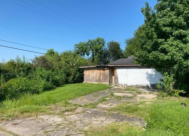 11203 Gardentree Drive, Houston, TX 77044