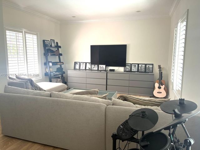 797 Glenridge Road, Key Biscayne, FL 33149