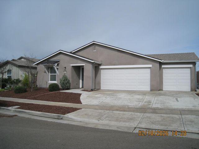 2272 Sanders Ct, Los Banos, CA 93635