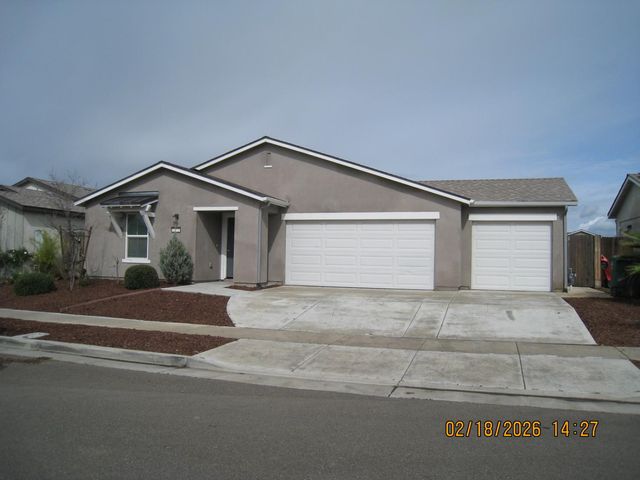 2272 Sanders Ct, Los Banos, CA 93635