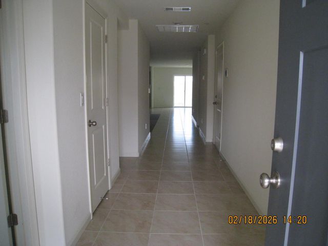 2272 Sanders Ct, Los Banos, CA 93635