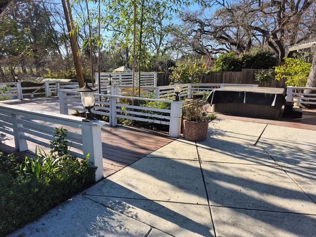 2140 Pennington Ct, Stockton, CA 95207