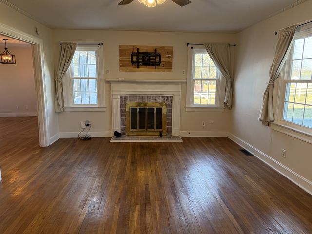 415 Hawkins Rd, Clarksville, TN 37040