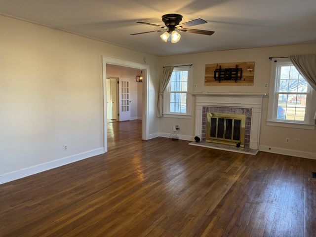 415 Hawkins Rd, Clarksville, TN 37040