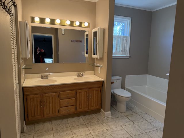 415 Hawkins Rd, Clarksville, TN 37040