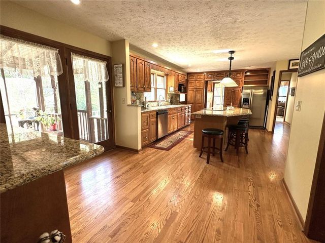 450 Lucas Road, Cartersville, GA 30120