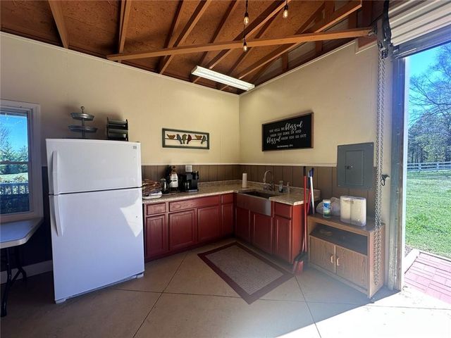 450 Lucas Road, Cartersville, GA 30120