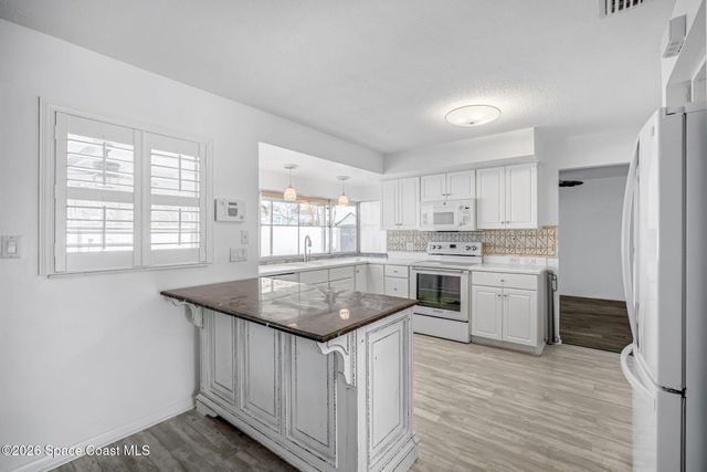 280 Lynn Avenue, Satellite Beach, FL 32937