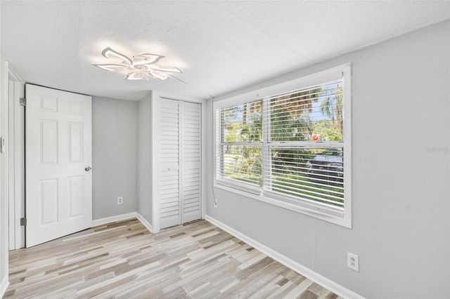 128 W NORTH STREET, Tampa, FL 33604