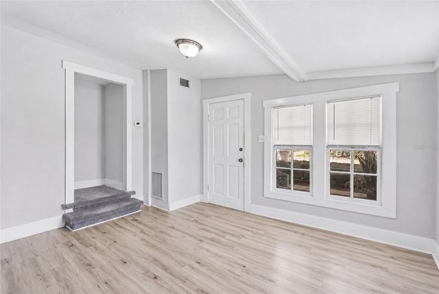 128 W NORTH STREET, Tampa, FL 33604