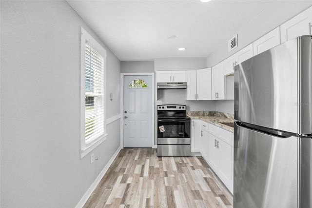 128 W NORTH STREET, Tampa, FL 33604