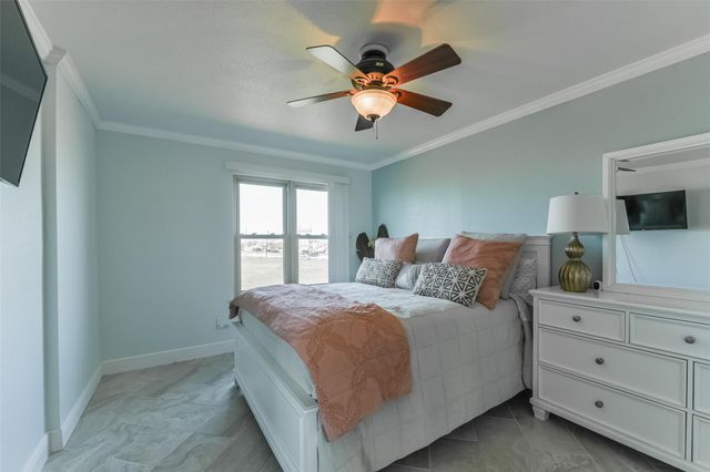 7312 Seawall Boulevard 103, Galveston, TX 77551