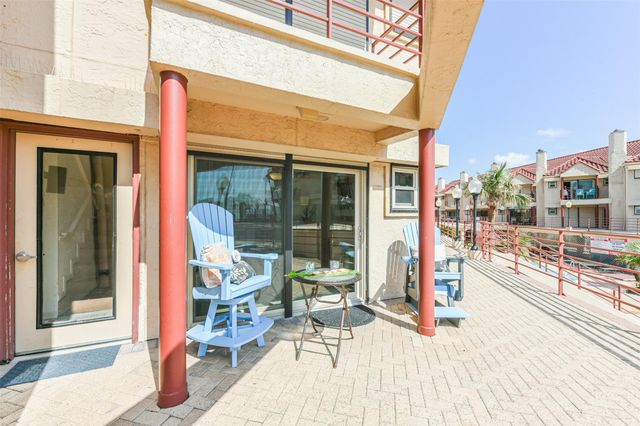 7312 Seawall Boulevard 103, Galveston, TX 77551