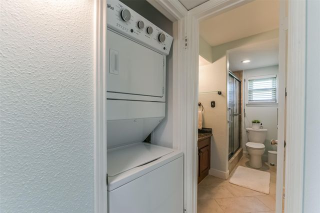 7312 Seawall Boulevard 103, Galveston, TX 77551