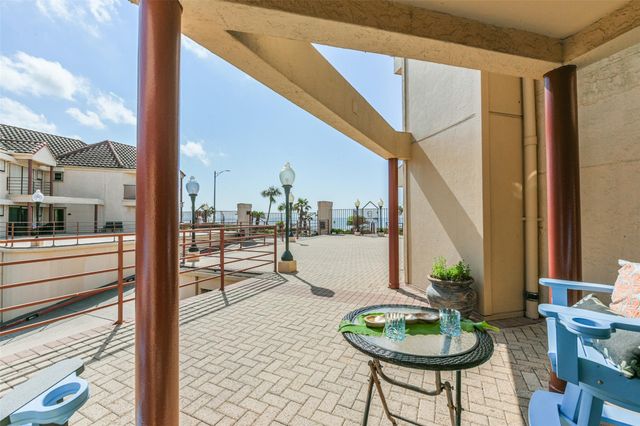 7312 Seawall Boulevard 103, Galveston, TX 77551