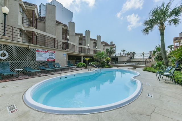 7312 Seawall Boulevard 103, Galveston, TX 77551